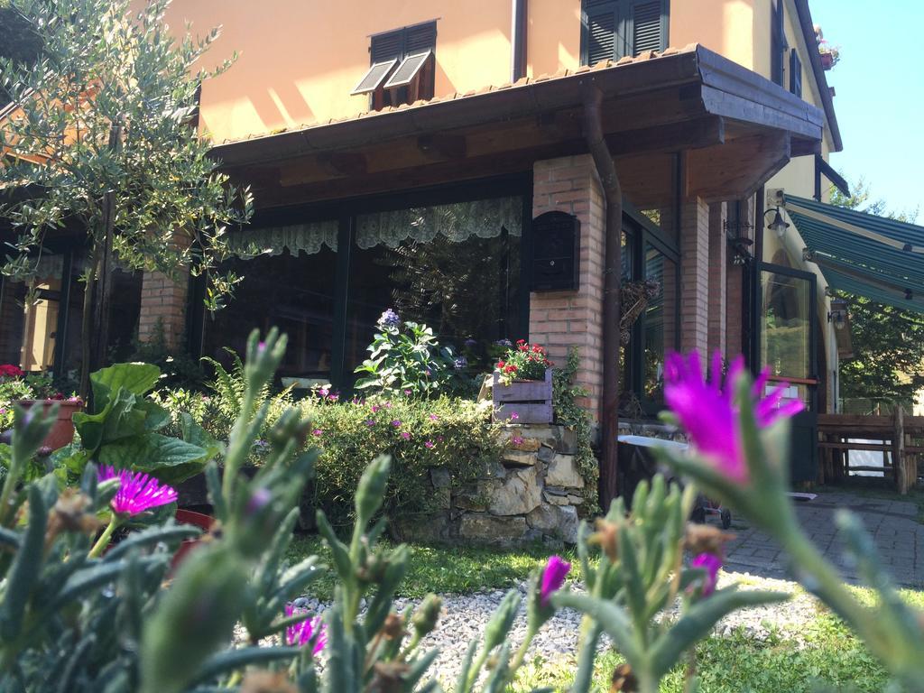 Agriturismo La Taverna Del Nonno Borzonasca Exterior foto