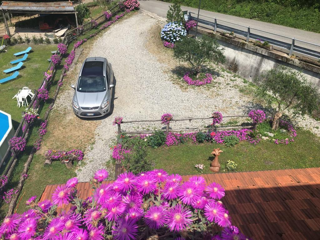 Agriturismo La Taverna Del Nonno Borzonasca Exterior foto